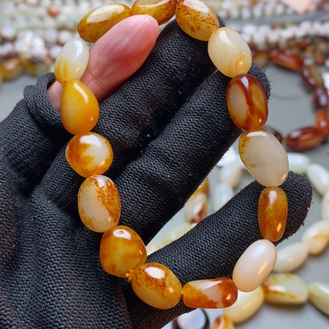 和田玉未镶嵌手链