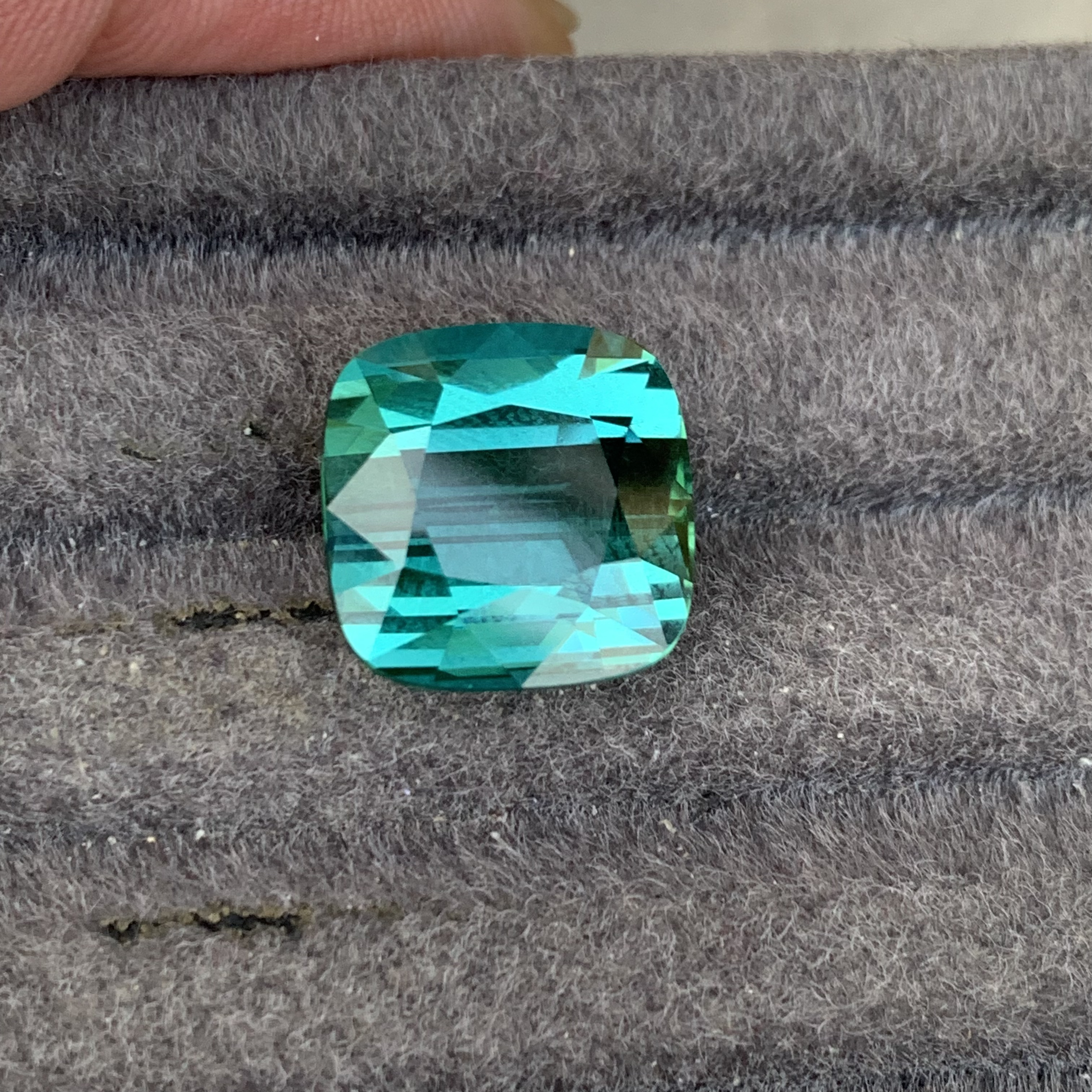 电光拉贡碧玺18ct GUILD大证通透天然干净