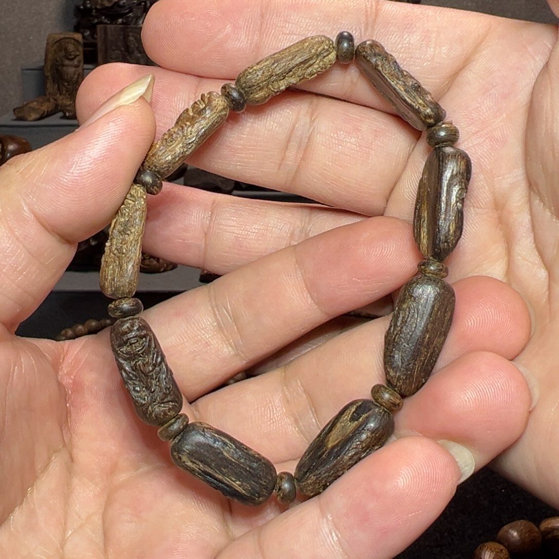 沉香碎屑沉香文莱罗汉头谁形沉水