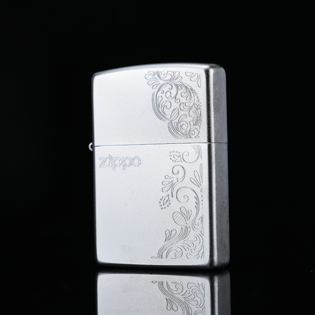 Zippo 侧面唐草雕花磨砂打火机 简约低调常规款男士随身防风火机