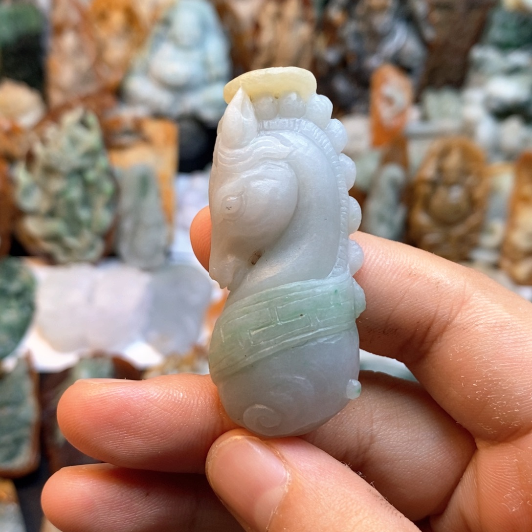 定制翡翠未镶嵌特色4