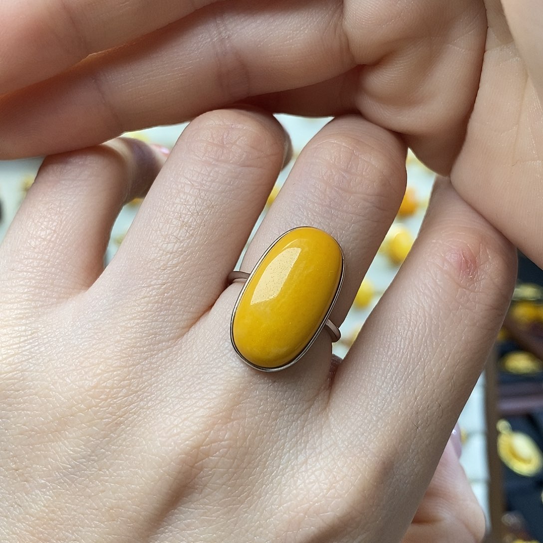 琥珀未镶嵌裸石成品