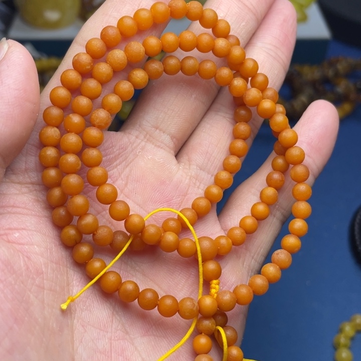 未镶嵌琥珀珠宝奇石