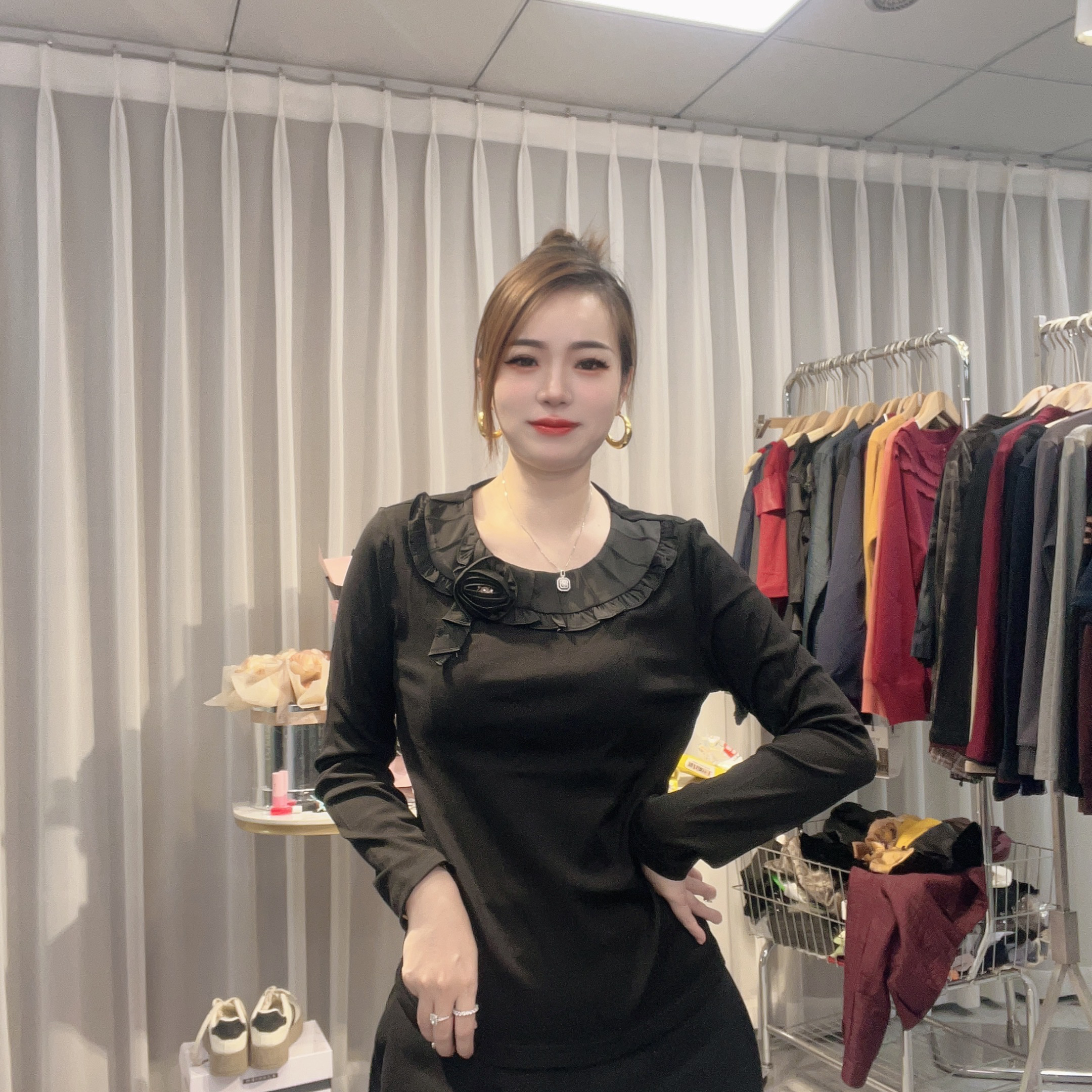 大美小美 宽松型休闲风长袖立体装饰T恤网红显瘦套装打底衫