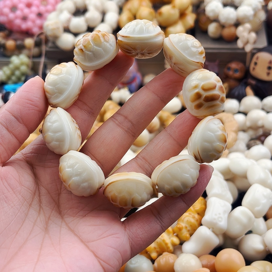 吊坠菩提根/象牙果富甲孤品