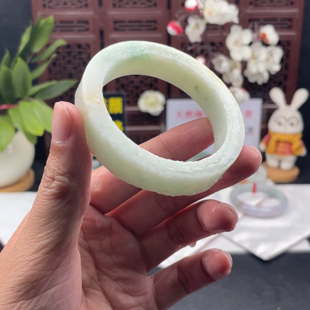 定制翡翠未镶嵌翡翠手镯定制