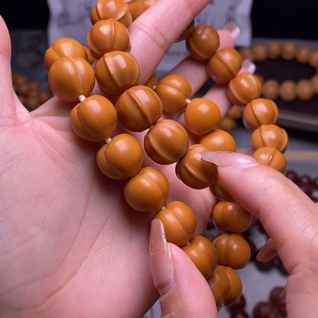 手串文玩核桃屁桃鲨鱼