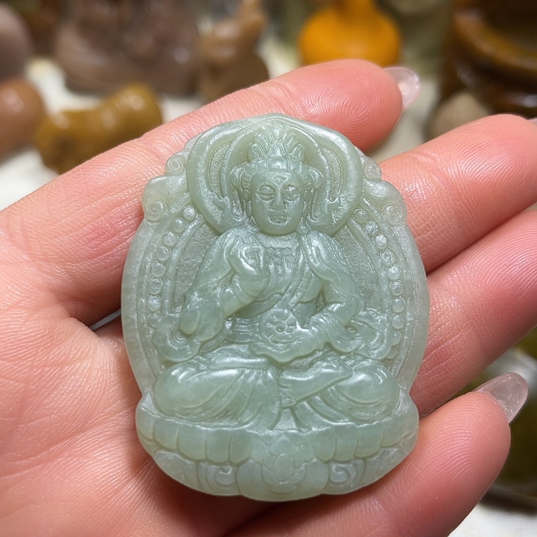 白玉菩提吊坠白玉菩提吊坠