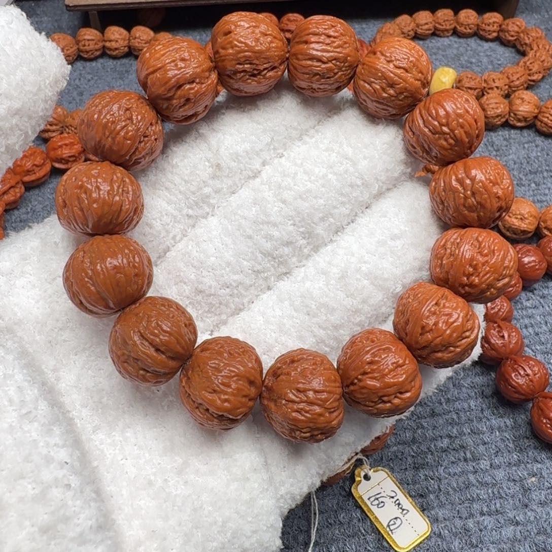 文玩核桃吊坠小馒头