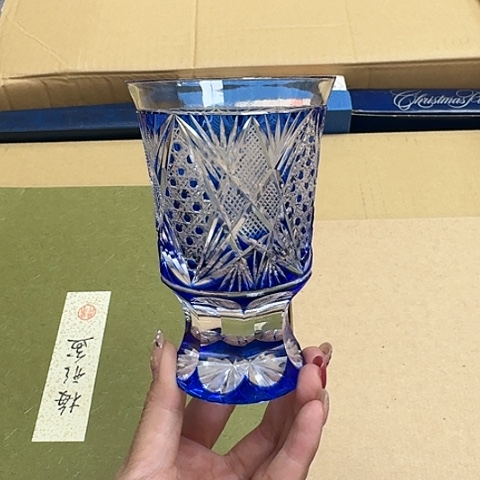 瓷器。瓷器。瓷器。  