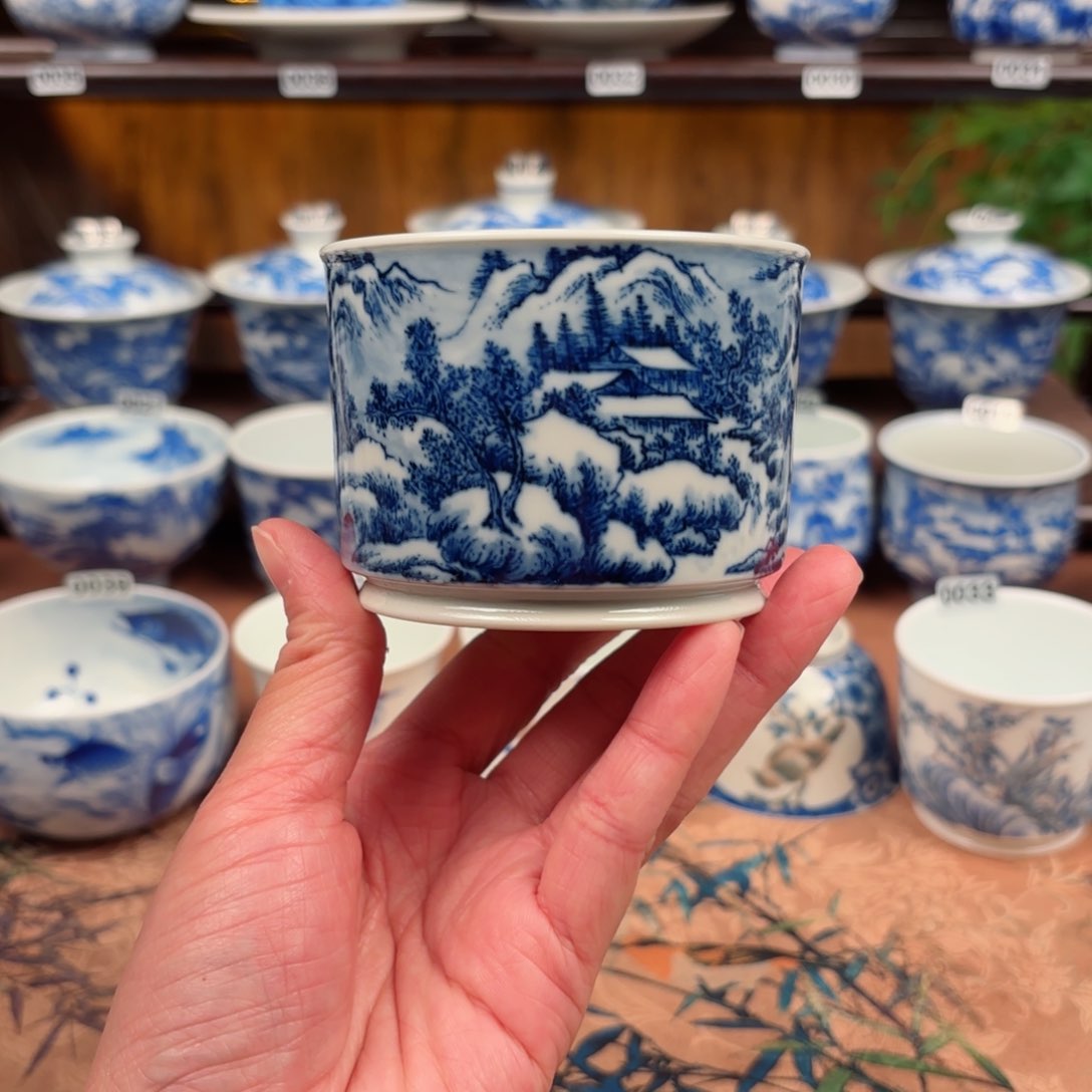 ?****?手绘青花陶瓷单杯