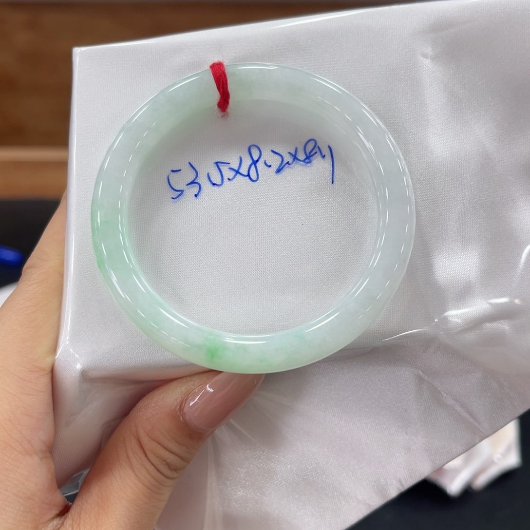 未镶嵌手镯翡翠翡翠