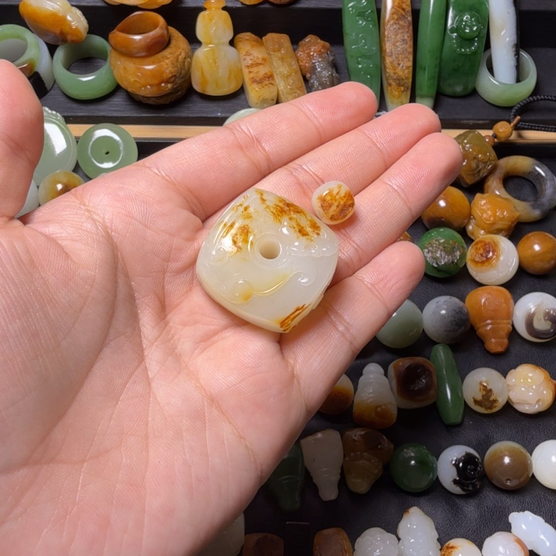 和田玉配饰未镶嵌正**经