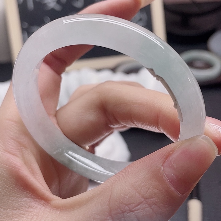 石英岩玉未镶嵌手镯52