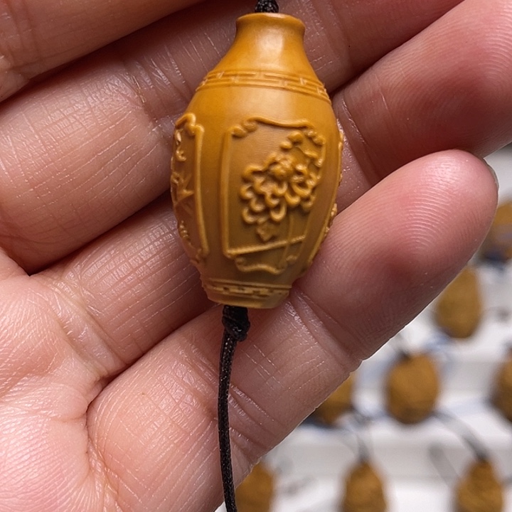 橄榄核吊坠橄榄核