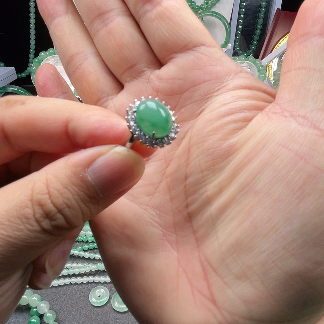 石英质玉戒指未镶嵌