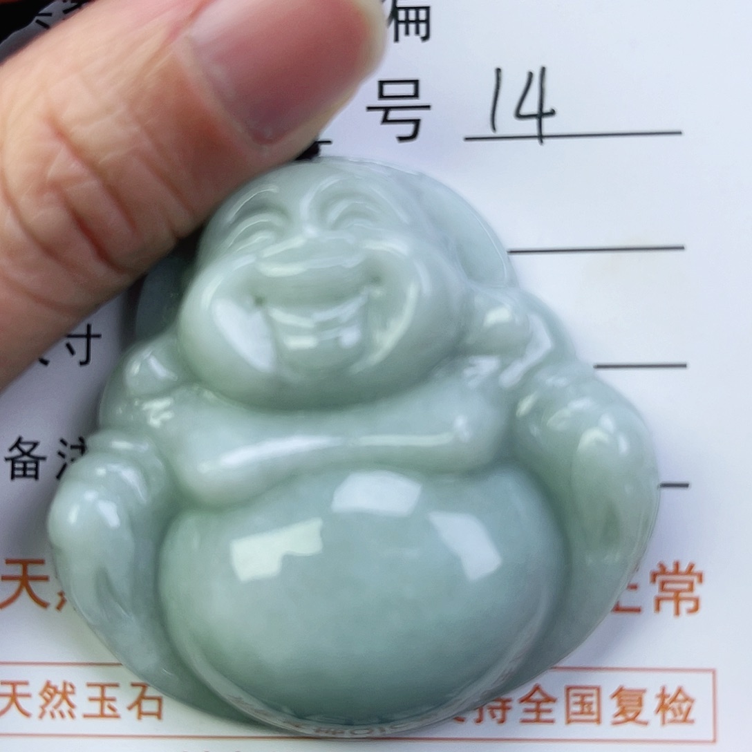 翡翠颈饰未镶嵌佛公