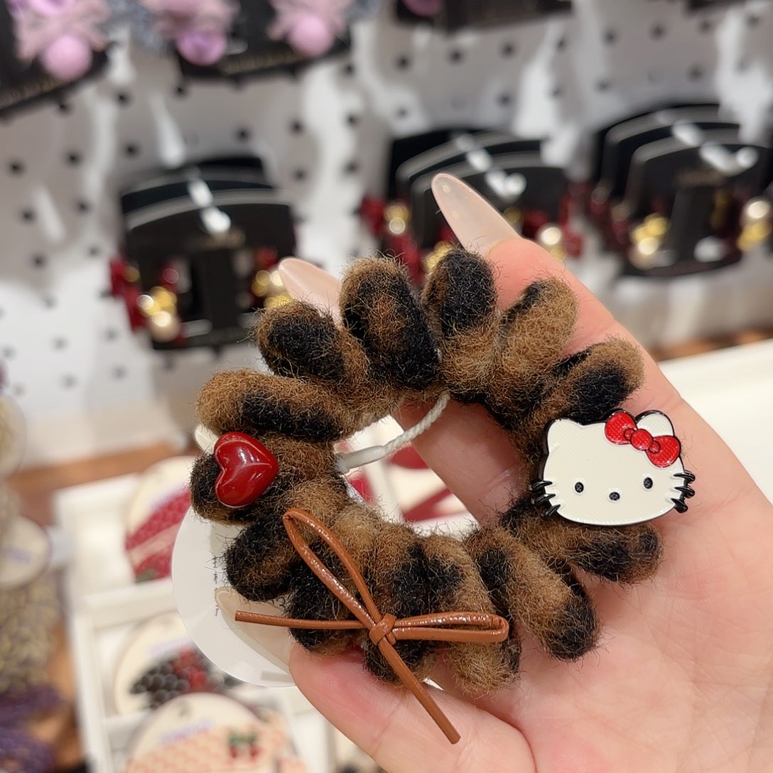 皮质铁合金发饰发夹