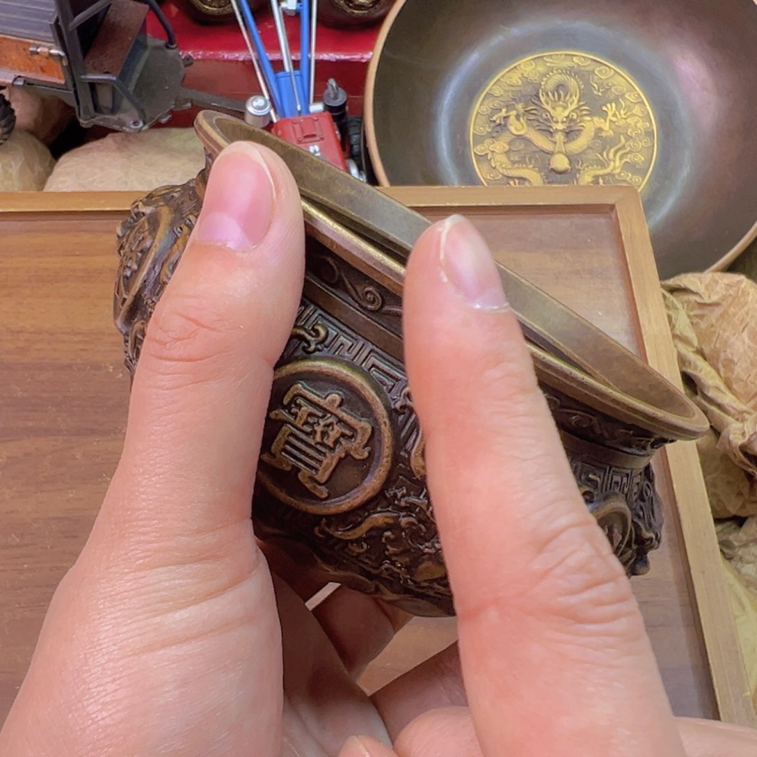 原矿风磨铜金蟾聚宝盆