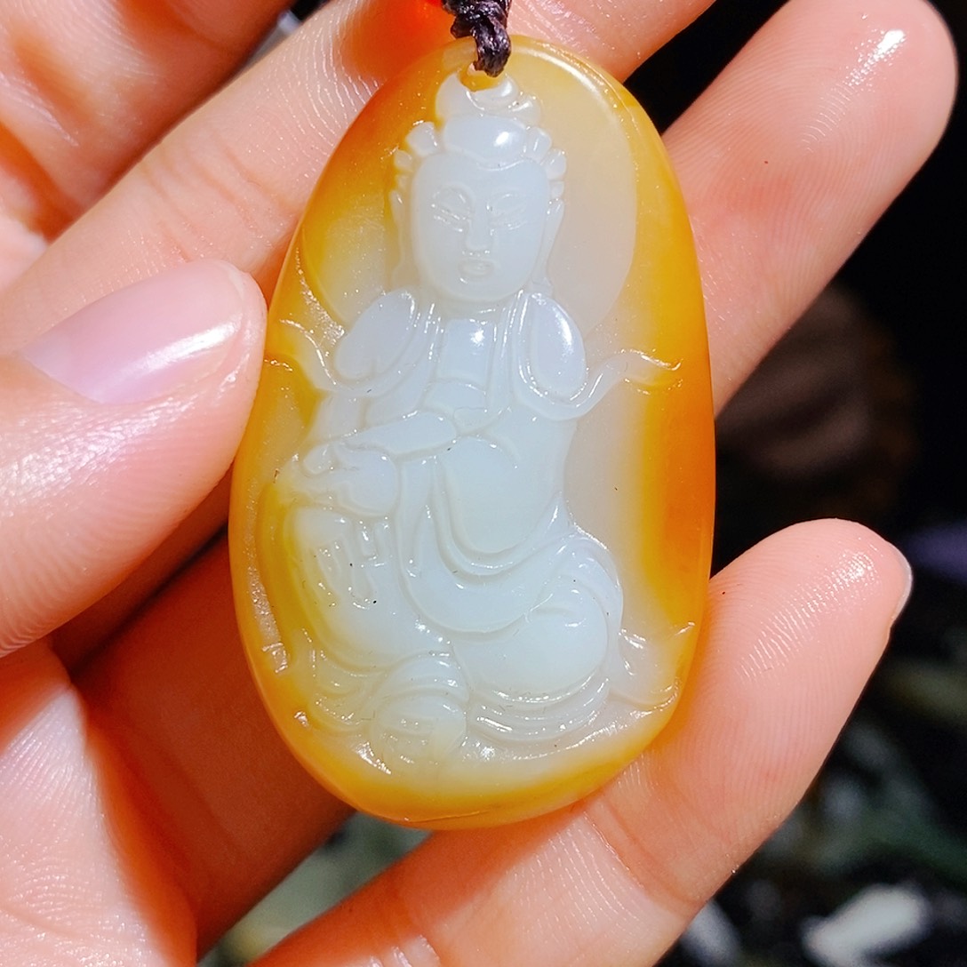 和田玉颈饰未镶嵌