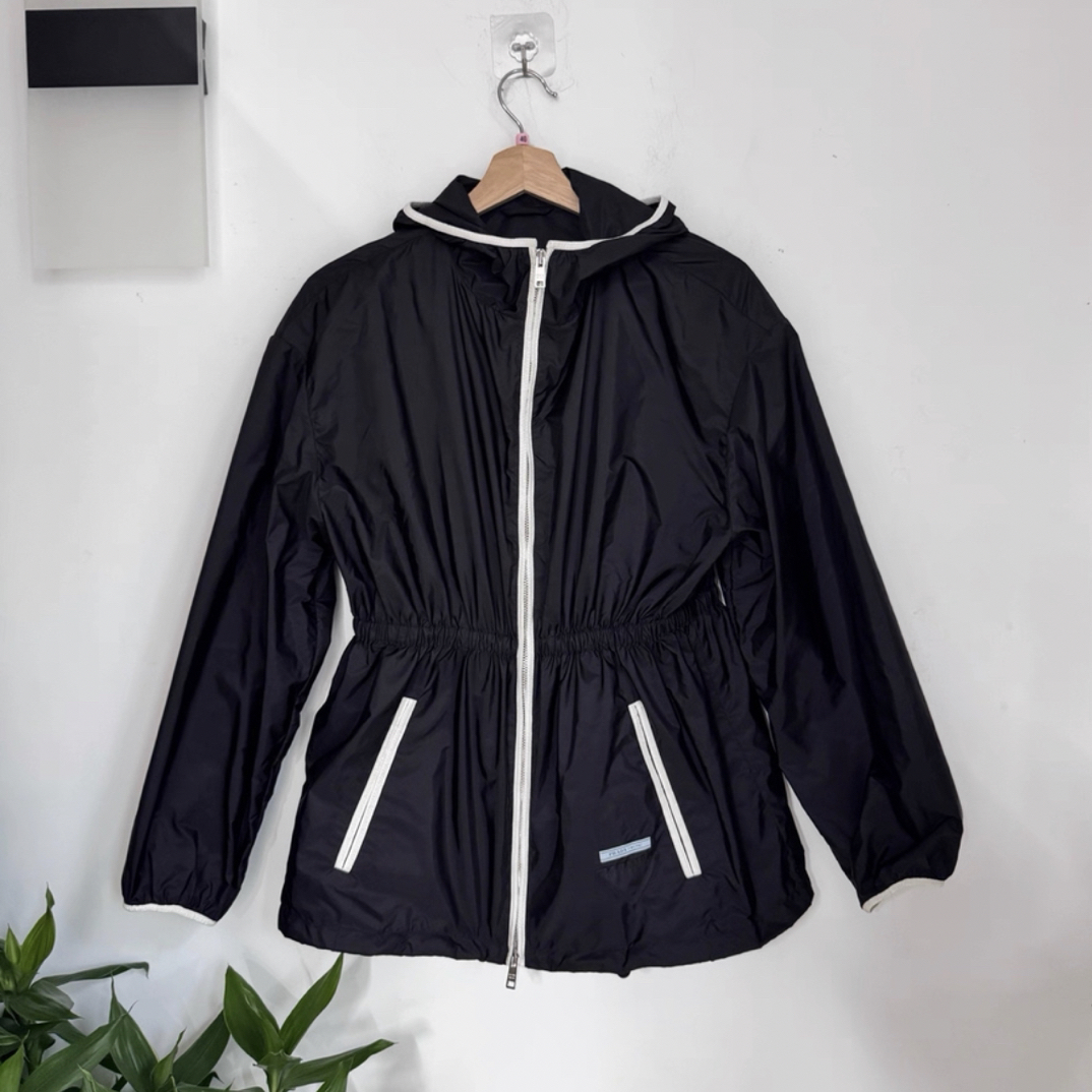 99新 Prada/普拉达 HZ二手奢侈品普拉达连帽松紧腰外套风衣h