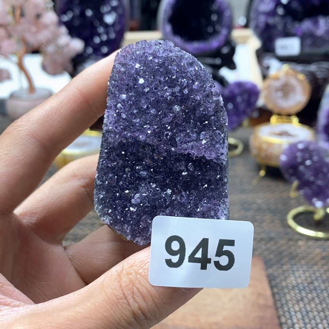 紫晶未镶嵌大型摆件（非配饰）