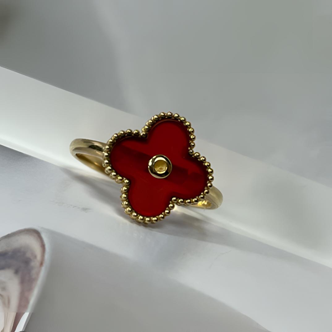 18k黄金四叶草戒指镶嵌天然红玛瑙13mm四叶草戒指女士戒指