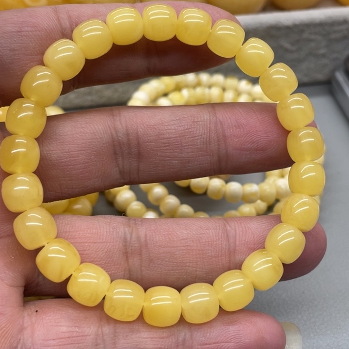 琥珀未镶嵌裸石手串
