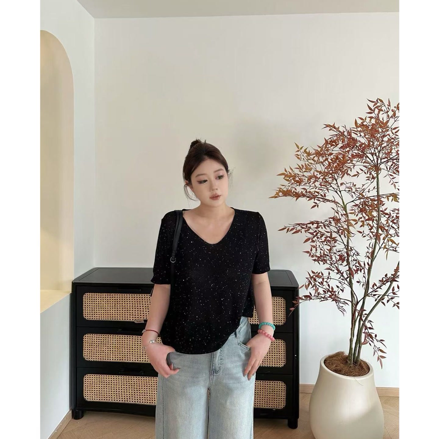 琪琪怪怪大码女装【穿搭碎片】撒银V领薄款简约针织短袖T16785QD