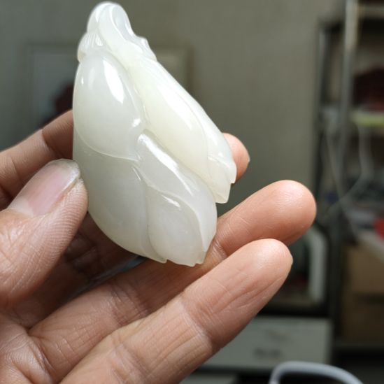 唐***愿和田玉未镶嵌耳饰