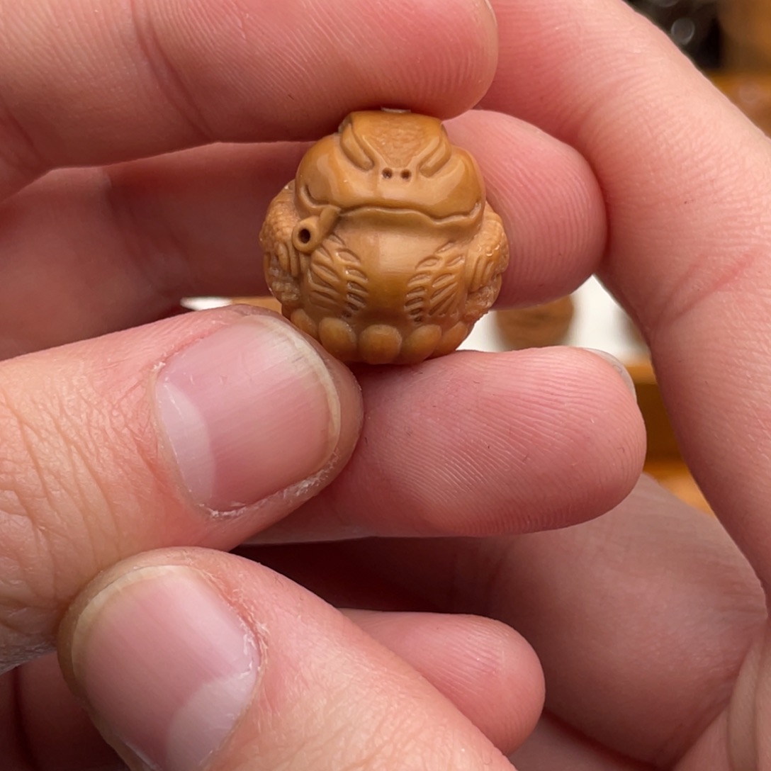 文玩核桃吊坠韩*一猴头核桃雕刻