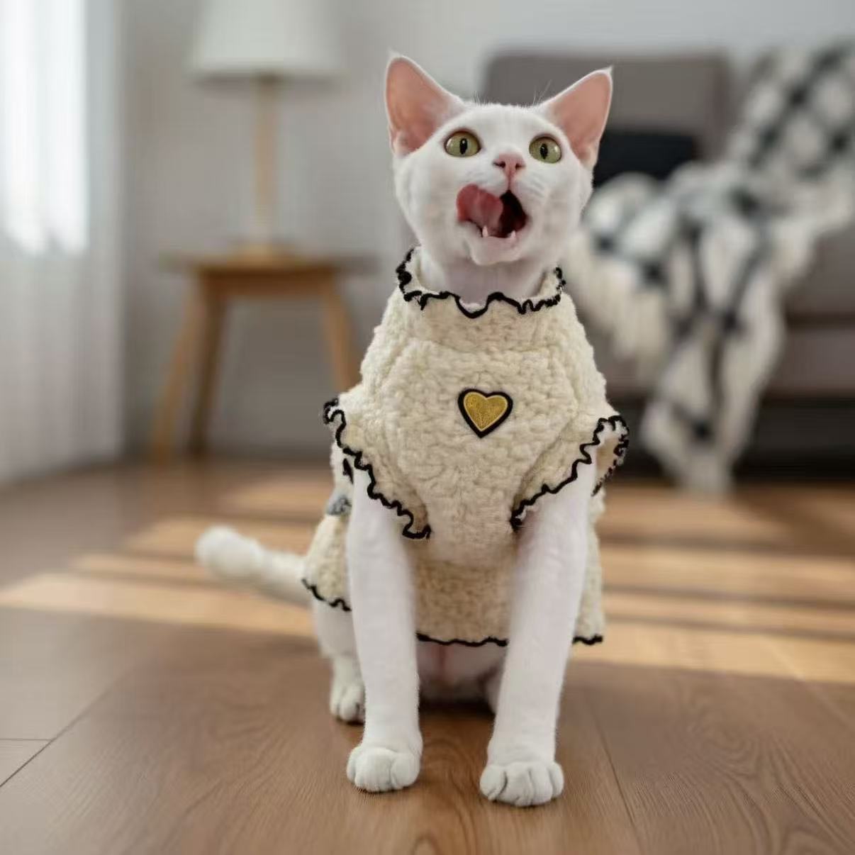 猫咪衣服冬季保暖放掉毛双面绒毛背心无毛猫德文适用宠物衣服