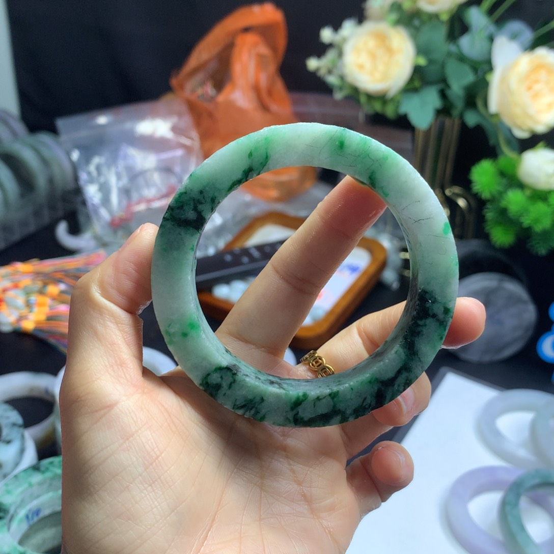 【闪购商品】定制翡翠手镯未镶嵌