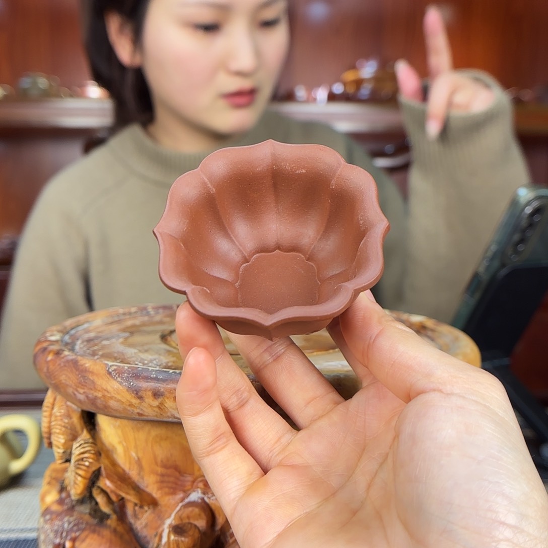 紫砂茶杯一壶李紫砂