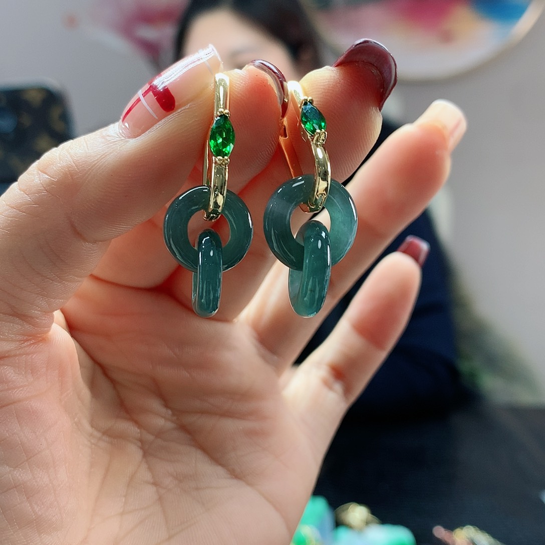 【闪购商品】翡翠耳饰未镶嵌，