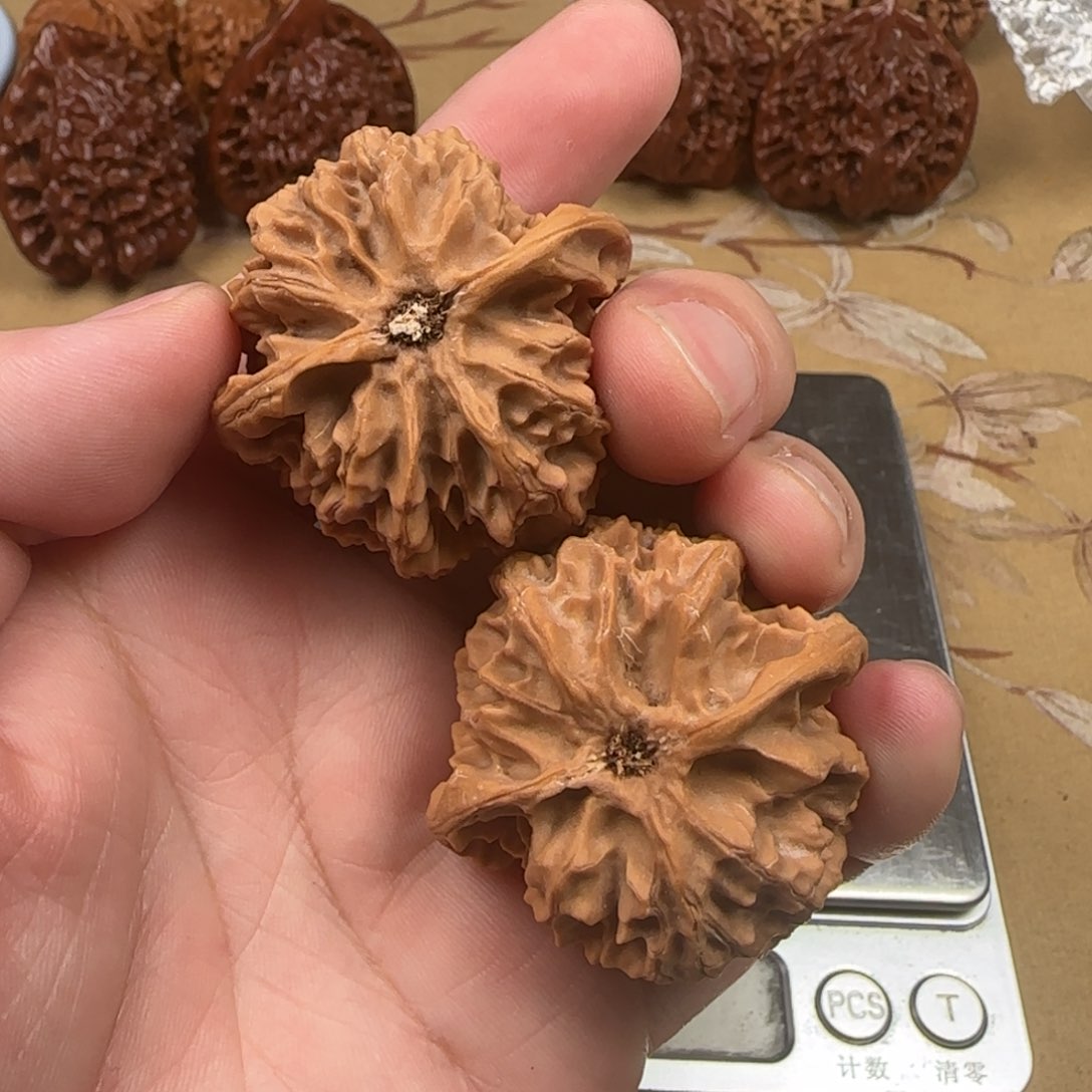 文玩核桃吊坠苹果40-53