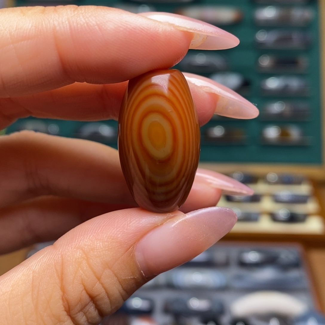 玛瑙/玉髓未镶嵌珠宝半成品