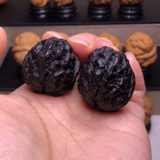 文玩核桃把件血舍利地闷10