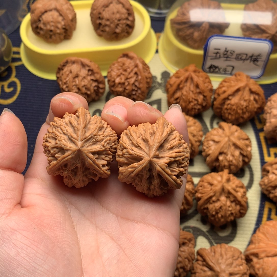 文玩核桃吊坠小*念文山34