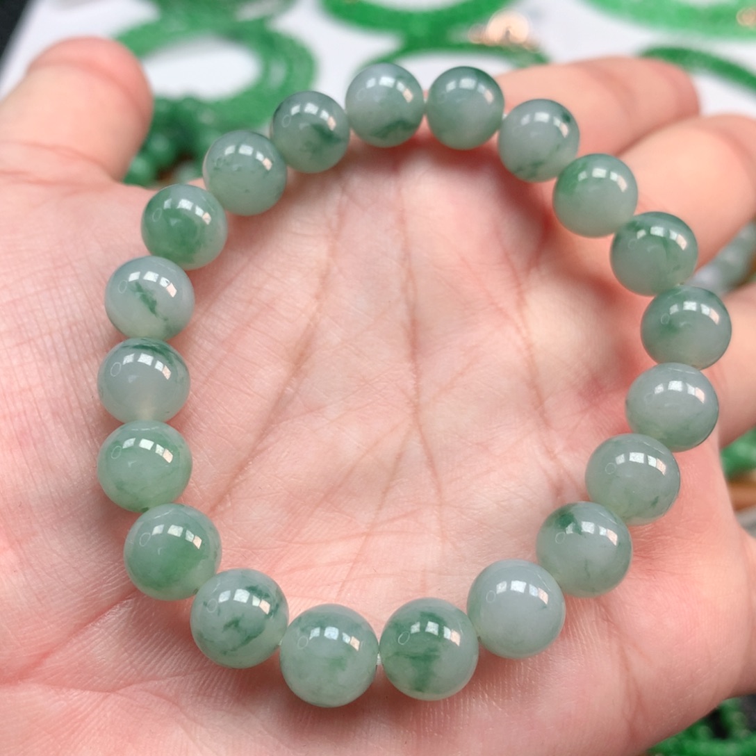 翡翠手链未镶嵌翡翠