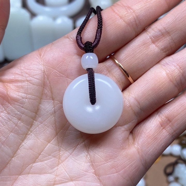 和田玉挂件未镶嵌雪