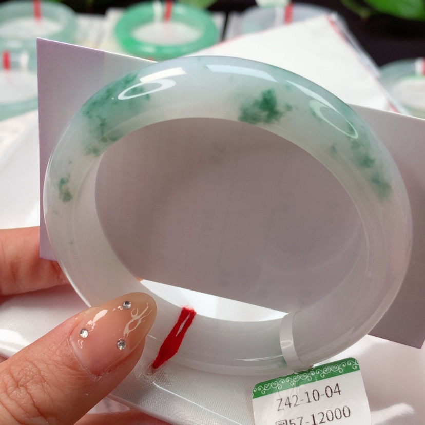 【闪购商品】翡翠手镯未镶嵌天然翡翠手镯