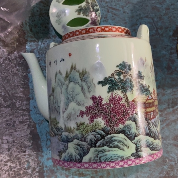 摆件陶绿稀土粉彩山水提梁壶