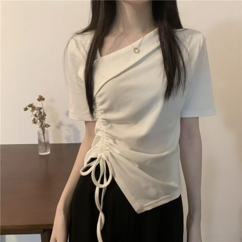 夏季时尚气质百搭设计感女装