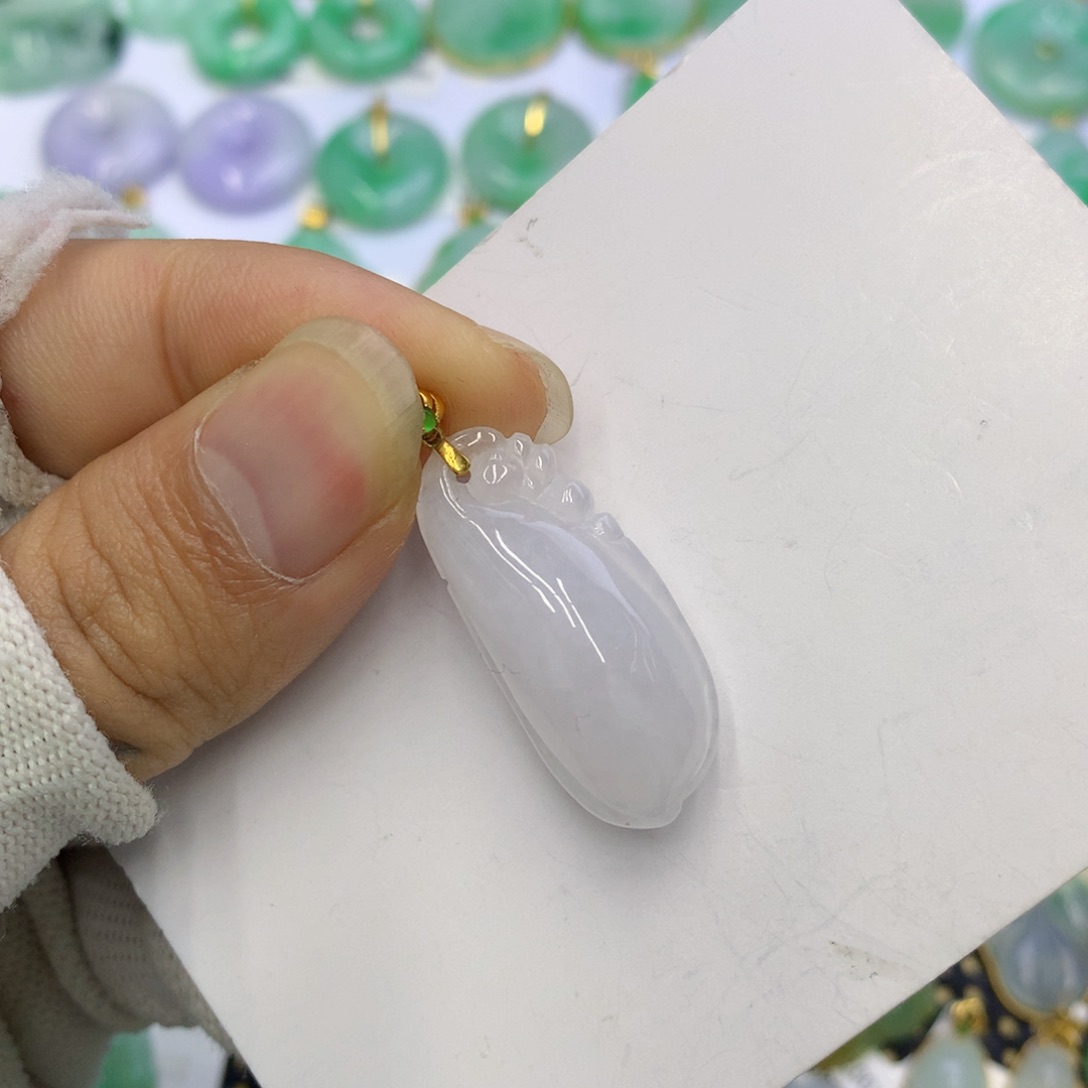 翡翠颈饰18K金镶嵌翡翠