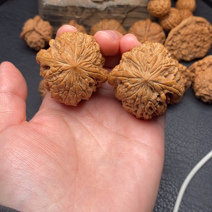 桃核把件尺寸42暴雪