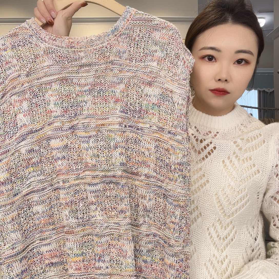 彩色针织套头毛衣搭配