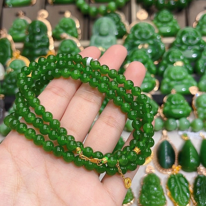 和田玉（碧玉）颈饰18K金镶嵌卡六108