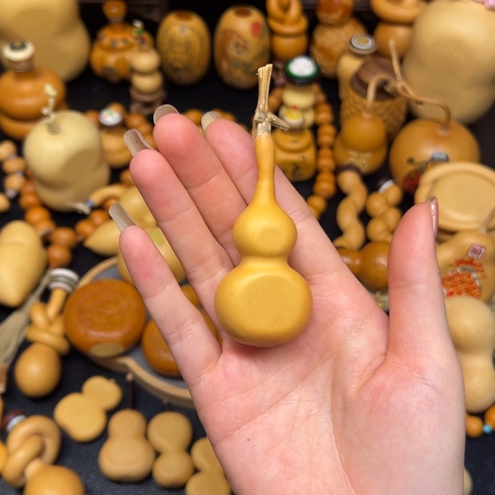 酱***芦大叶紫檀（黑酸枝木类）