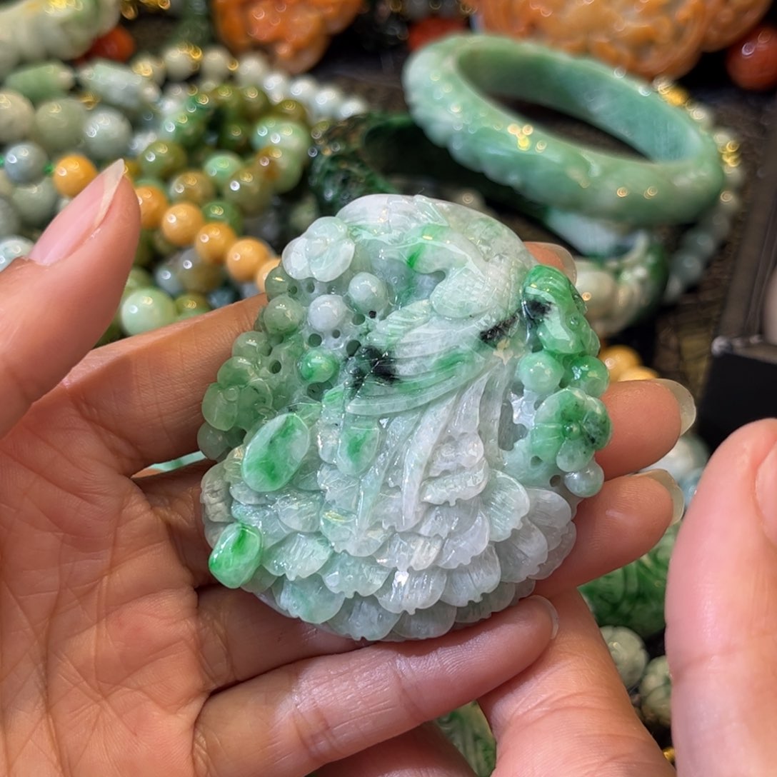 翡翠颈饰未镶嵌待编款